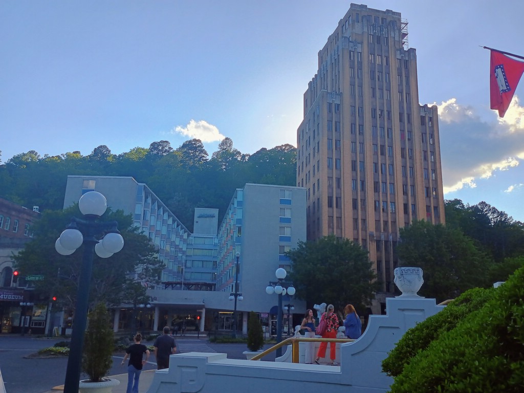 IMG_20250422_175802588_HDR_AE.jpg